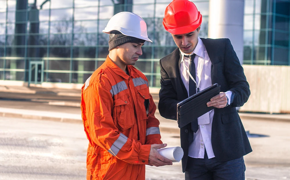 what-do-construction-workers-wear