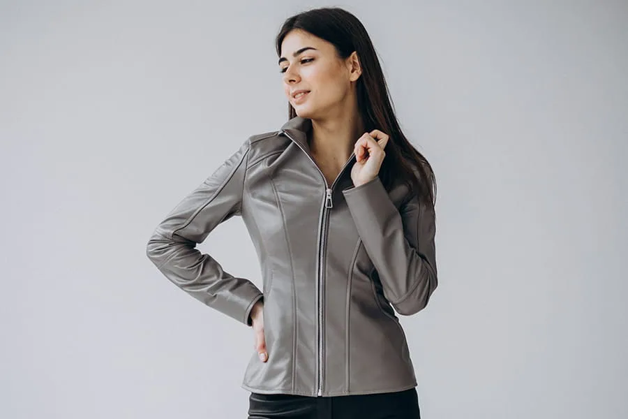 zippered neck zippered neck