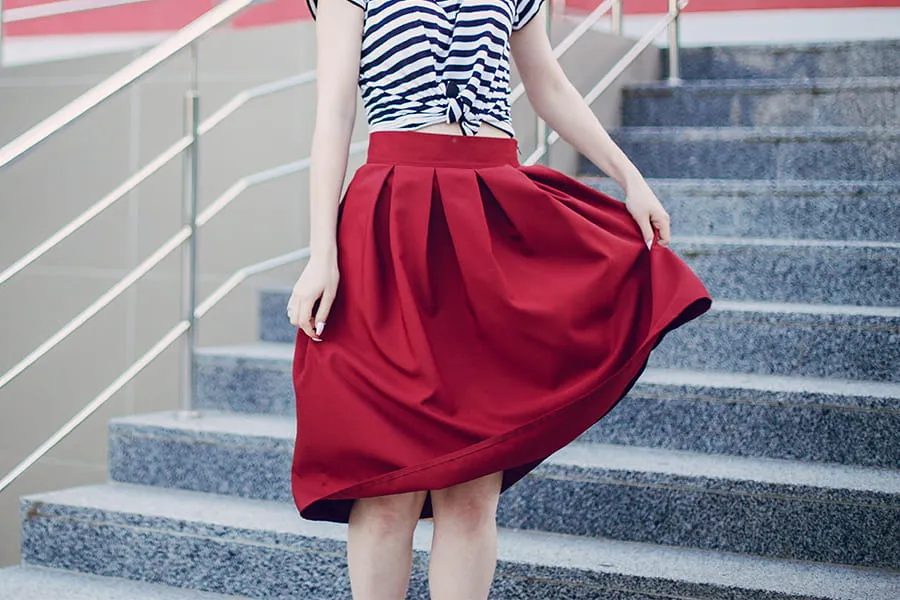 a line skirts a line skirts